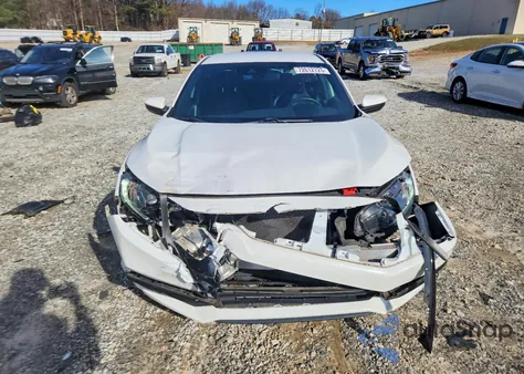 2019 Honda Civic Sport z USA, uszkodzony, nr VIN 2HGFC2F88KH549228